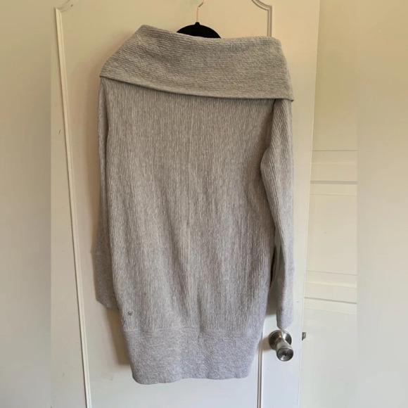 Lululemon Along the Way Dress in Heathered Core Ultra Light Grey size XS - Picture 8 of 16
